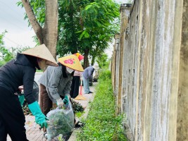 Trường Mầm non Kỳ Liên tổ chức tổng dọn vệ sinh trước kỳ nghỉ lễ