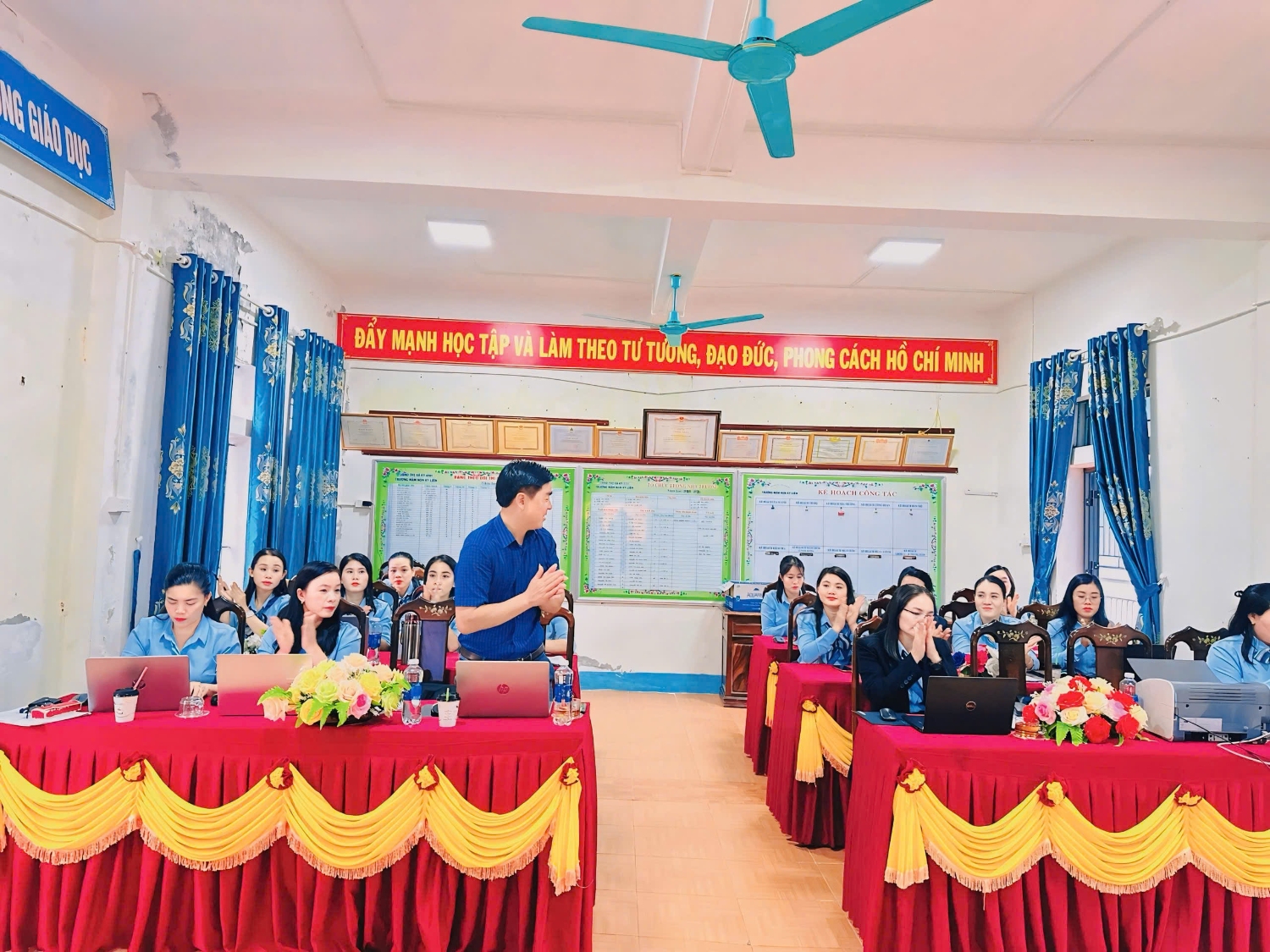 z7297415229507 080a916d4af974fbe6c62e04eb058fd3