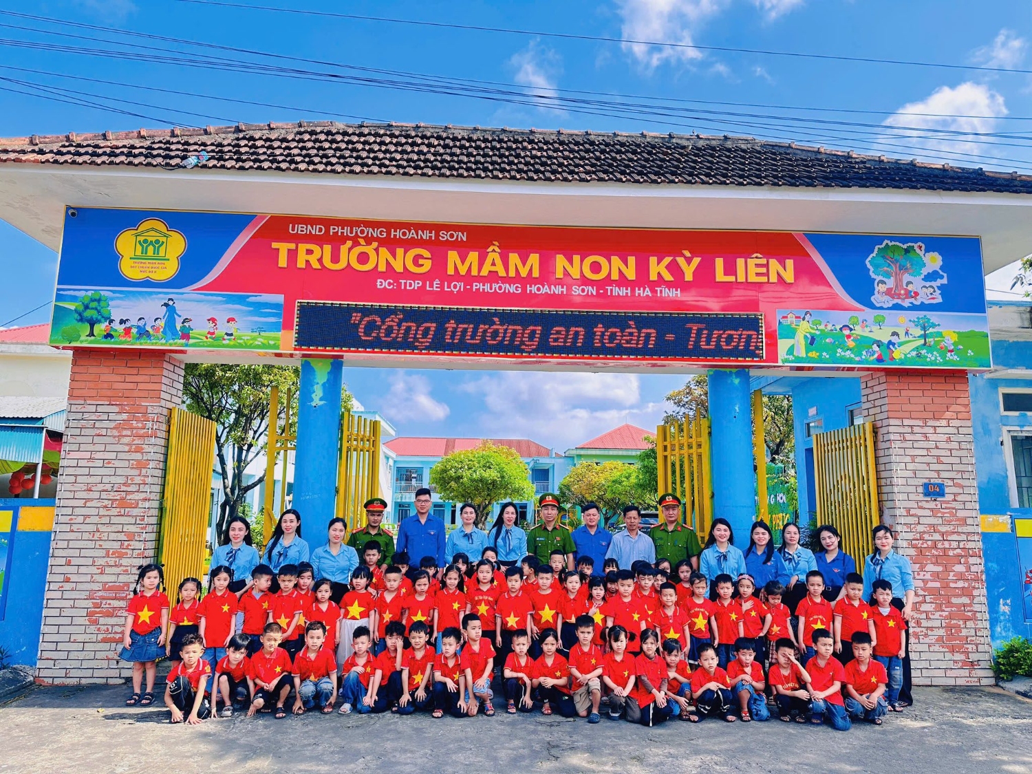 Trường Mầm non Kỳ Liên ra mắt mô hình “Cổng trường an toàn giao thông”